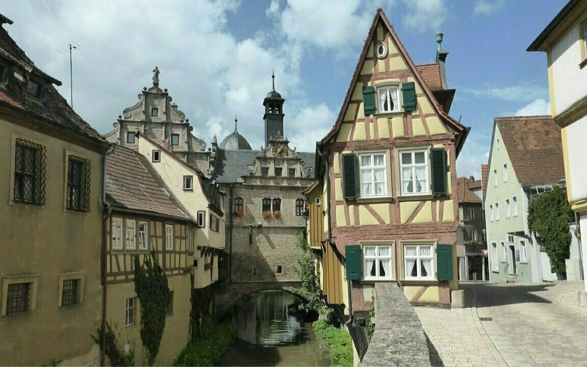 Wunderschöne Fachwerkhäuser gibt es unter anderem in Marktbreit Wunderschöne Fachwerkhäuser gibt es unter anderem in Marktbreit